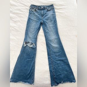 American Eagle Super Hi-Rise Flare Jeans